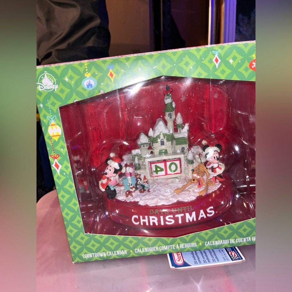 Vintage Disney christmas countdown calendar mint conditionn in box